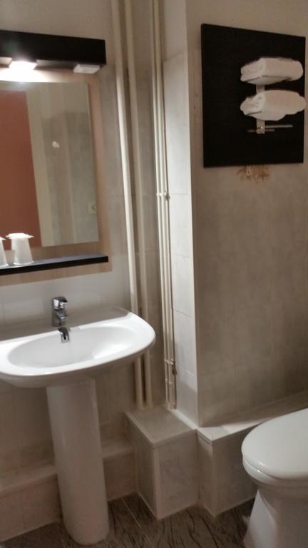 Hotel D'Alsace Villeurbanne Værelse billede