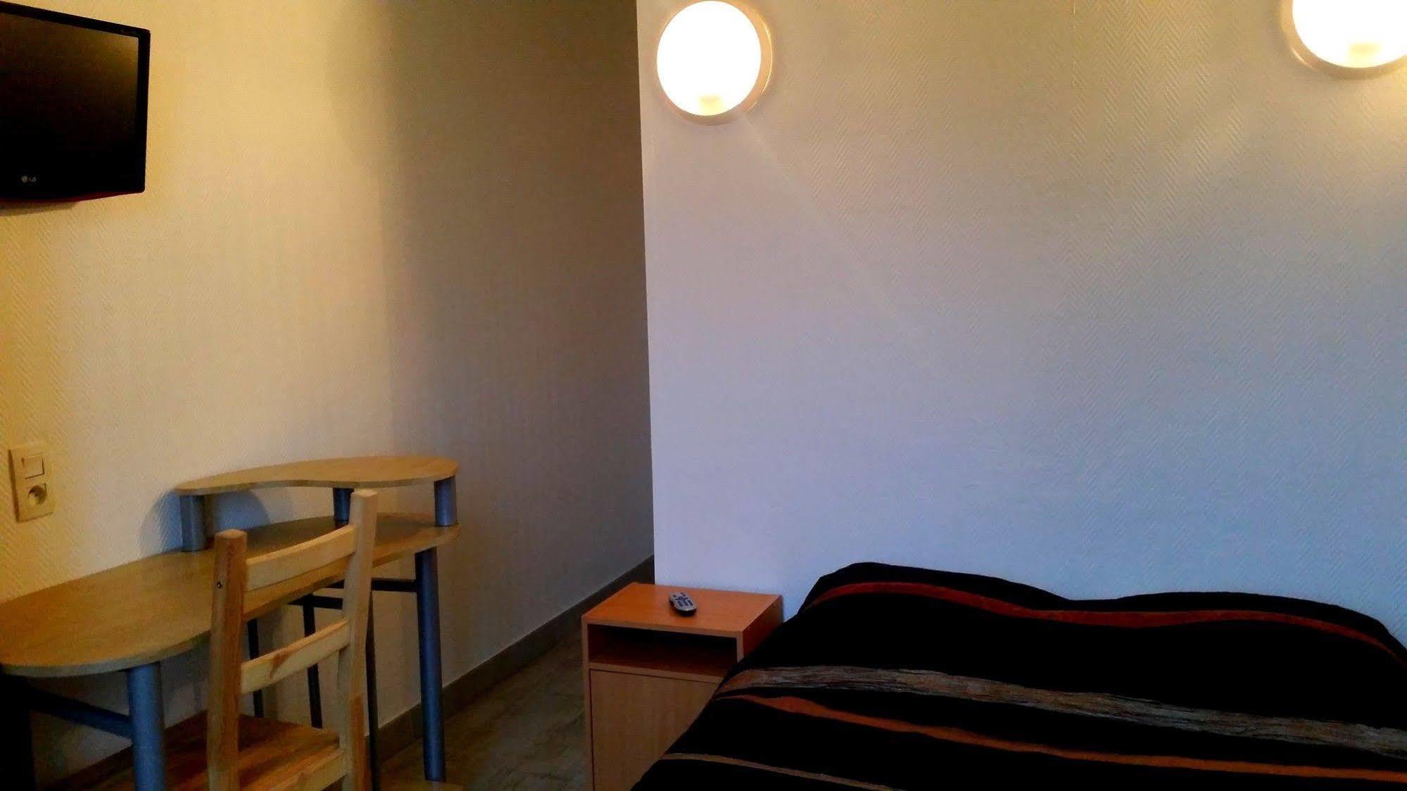 Hotel D'Alsace Villeurbanne Eksteriør billede